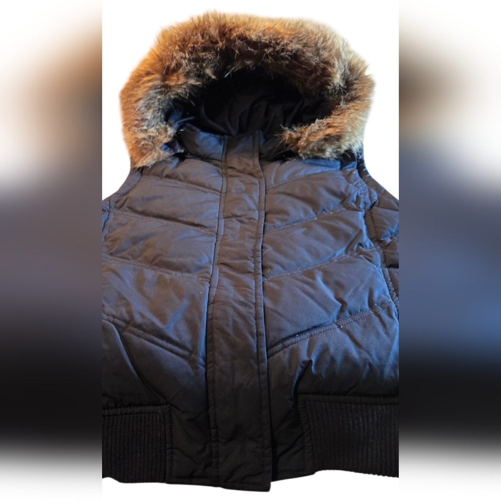 GAP Down Vest with Faux Fur Collar Black Size Med